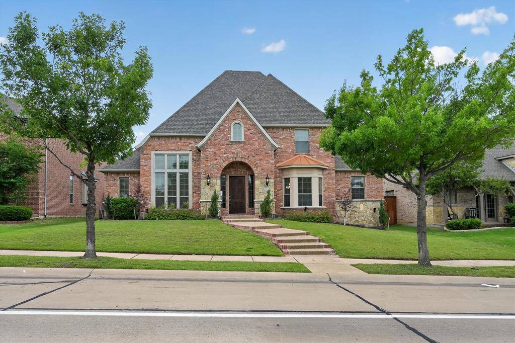 2416 Lady Of The Lake Boulevard, Lewisville, TX 75056