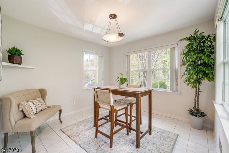 37 Berkeley Sq #37, Watchung Boro, NJ 07922