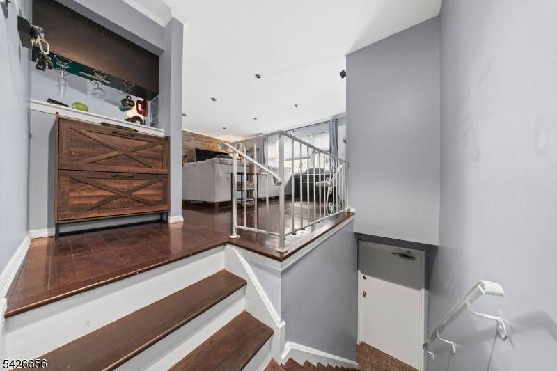 44 Judson St, Edison Twp., NJ 08837