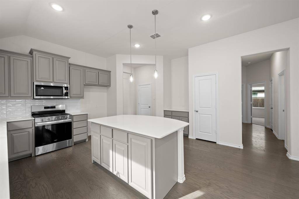 810 Misty Lane, Cleburne, TX 76033