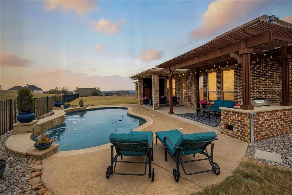 12741 Bella Roma Drive, Fort Worth, TX 76126