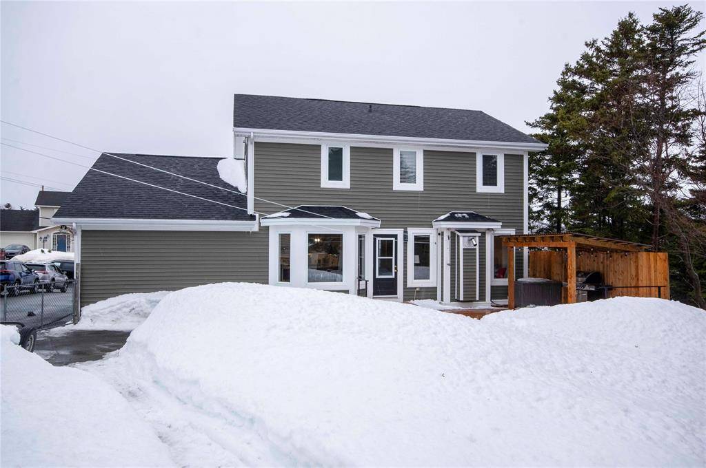 34 Blackstrap Path, Conception Bay South, NL A1W 4B8