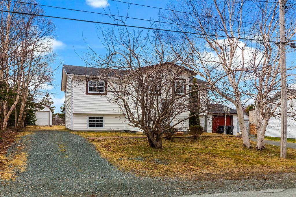 26 Pettens Road, Conception Bay South, NL A1X 4C8