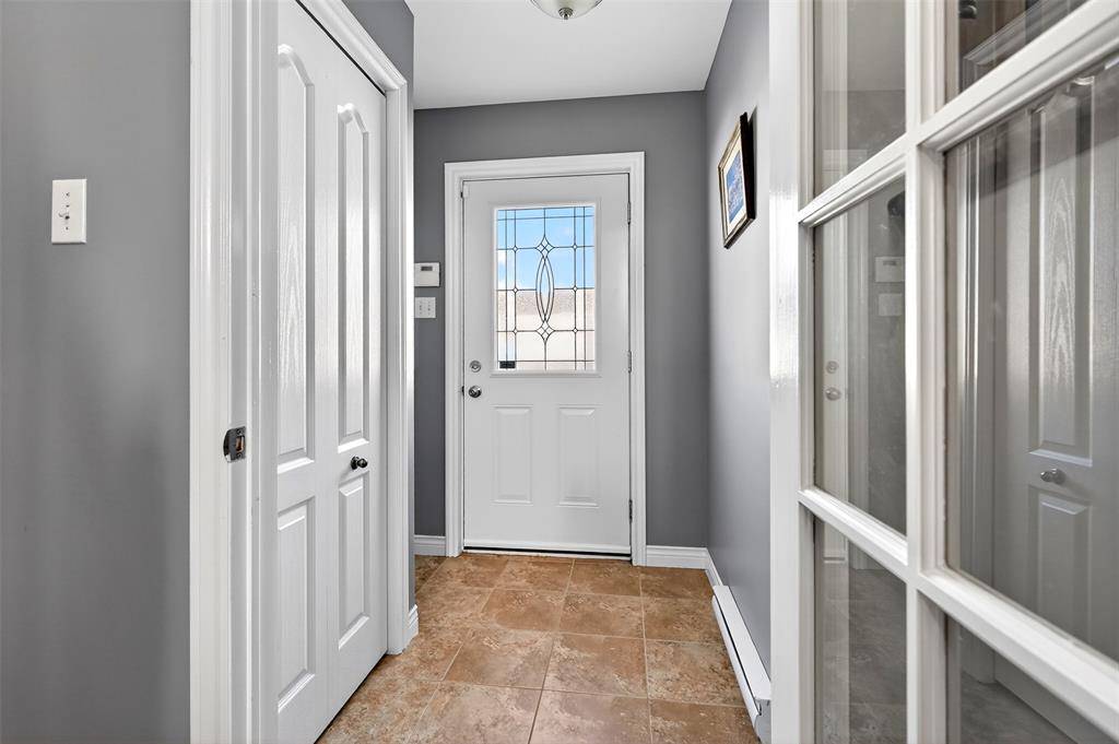 4 Denehurst Street, Paradise, NL A1L 0S8