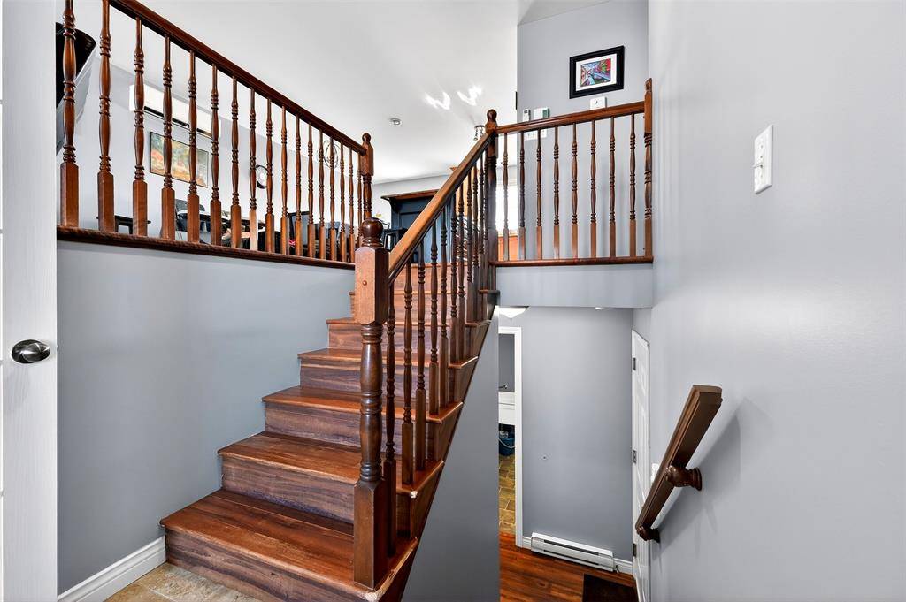 4 Denehurst Street, Paradise, NL A1L 0S8