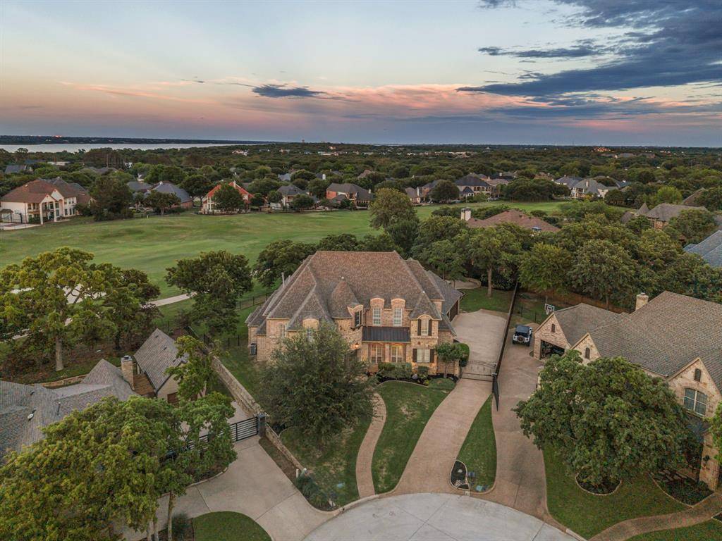 4 Heatherstone Court, Trophy Club, TX 76262