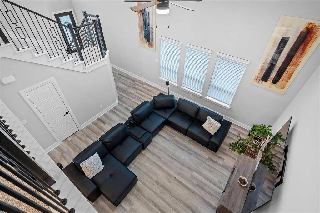 1004 Goldenrod Drive, Crowley, TX 76036