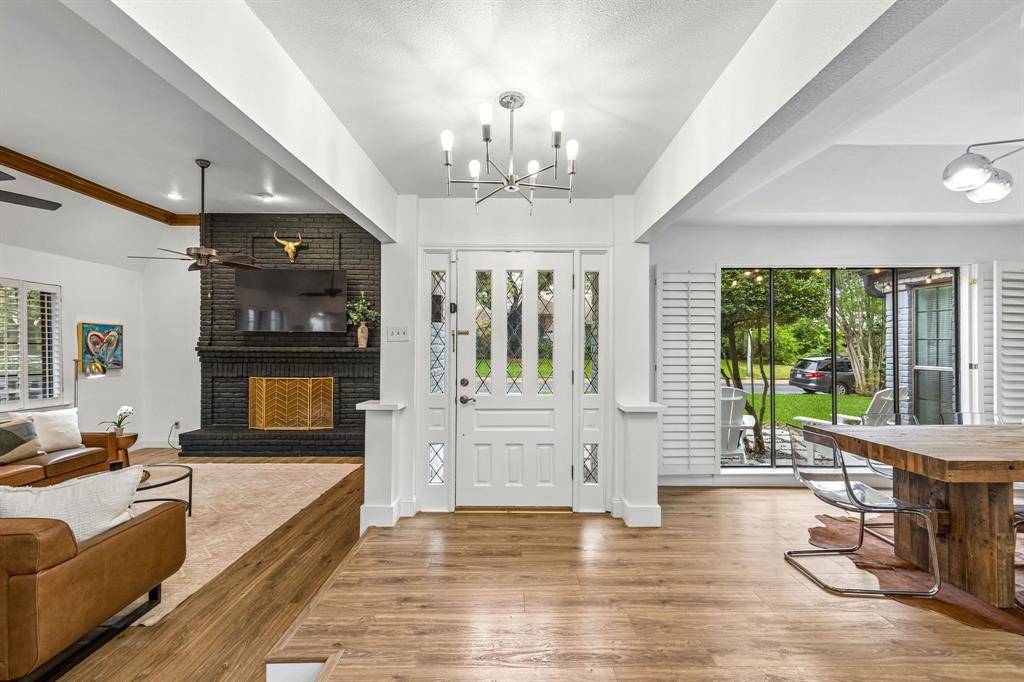 9216 Middle Glen Drive, Dallas, TX 75243