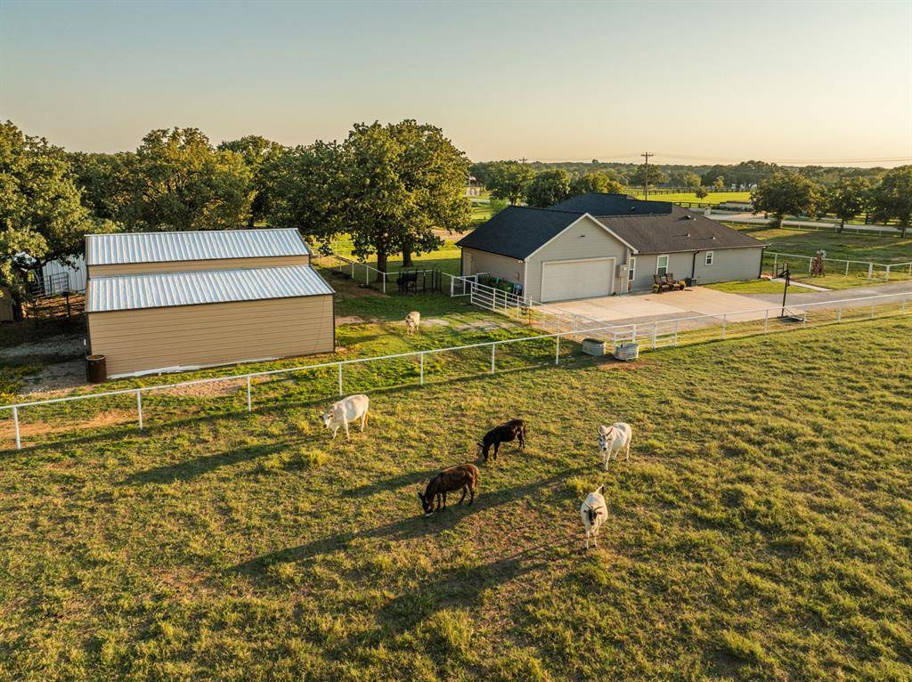 175 Porter Road, Bartonville, TX 76226