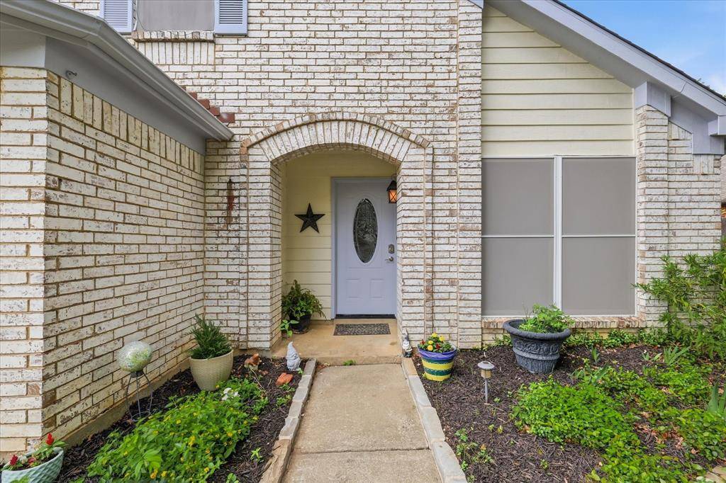 2618 Crockett Drive, Corinth, TX 76210