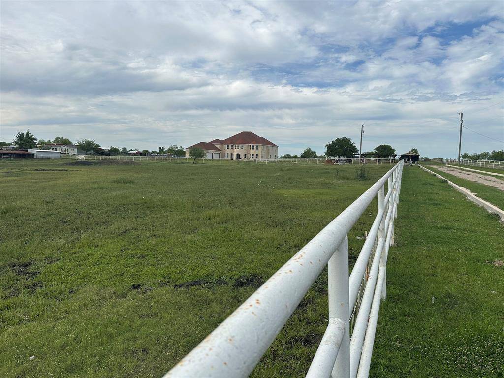 241 Gentry Road, Ennis, TX 75119