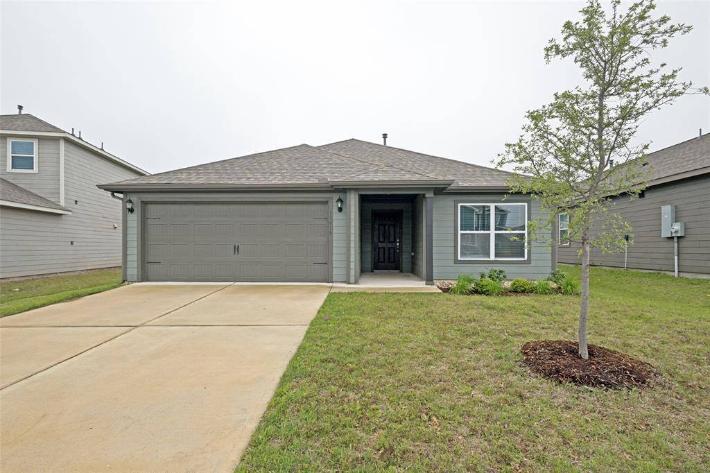 13519 Beaverhead Street, Ponder, TX 76259