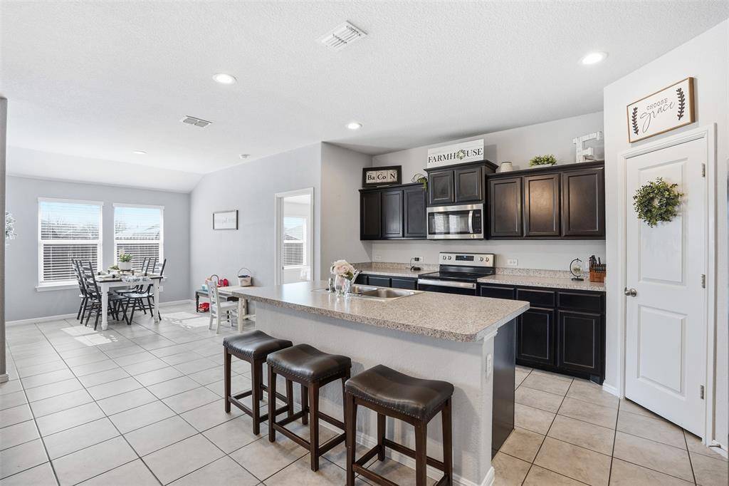 816 Durango Lane, Cleburne, TX 76033