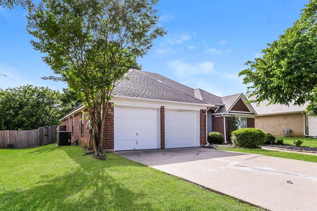 2309 Savannah Drive, Mansfield, TX 76063