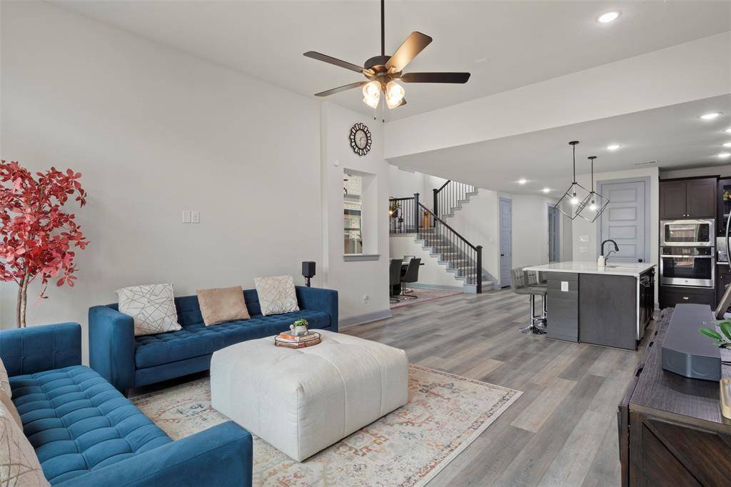 1913 Braided Mane Avenue, Aubrey, TX 76227