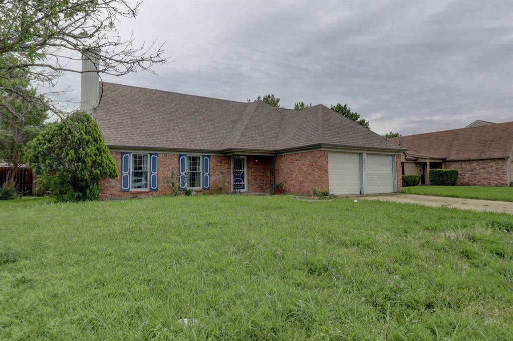 2633 Channing Drive, Grand Prairie, TX 75052