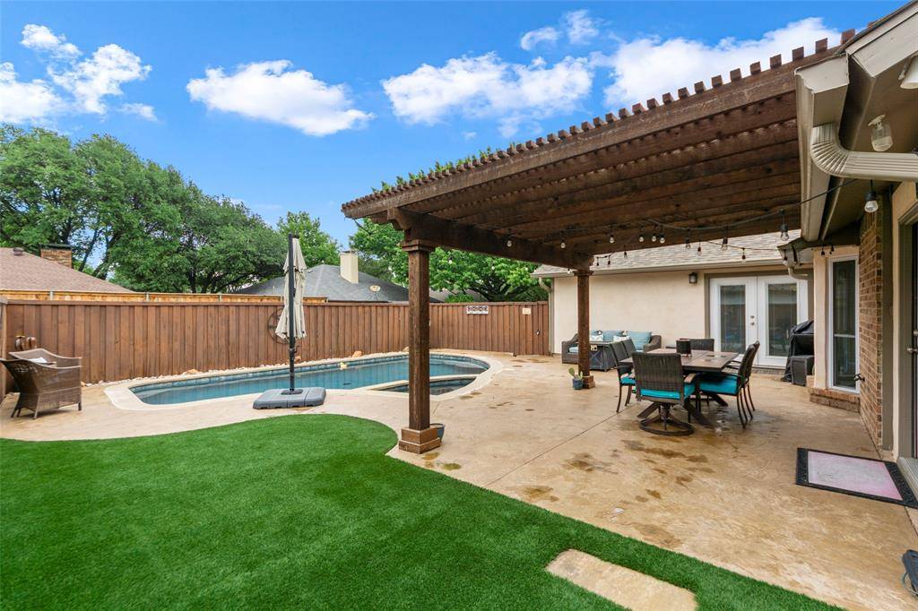 245 Creekside Lane, Coppell, TX 75019