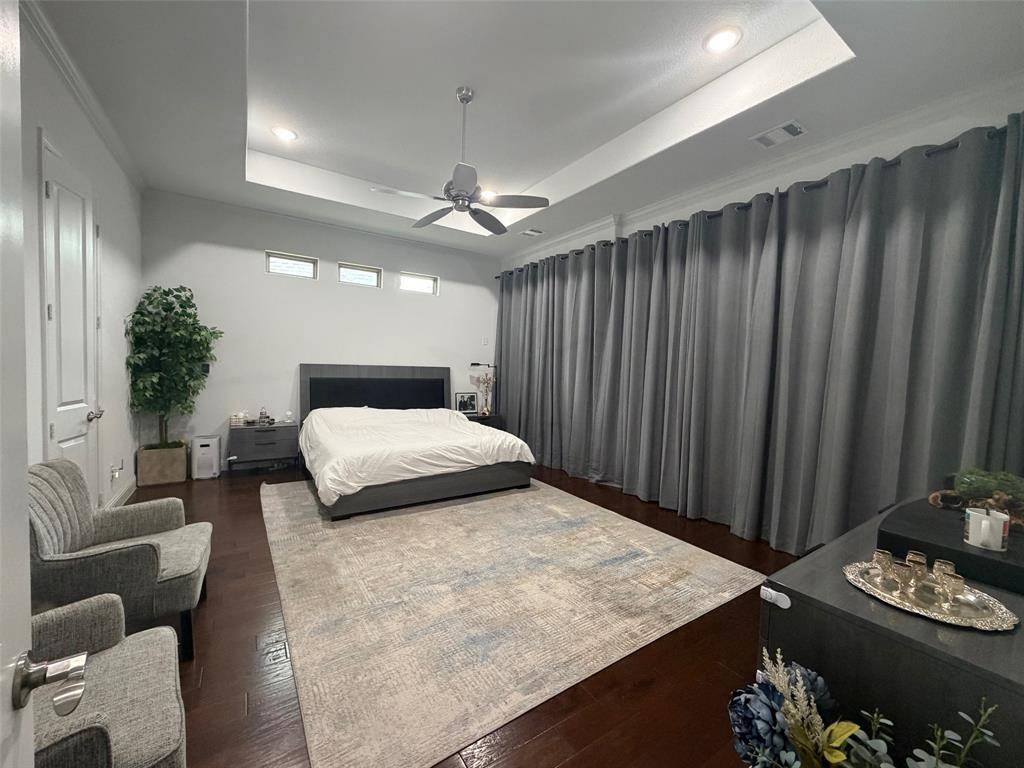 12513 Royal Oaks Lane, Farmers Branch, TX 75234