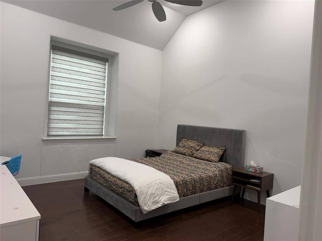 12513 Royal Oaks Lane, Farmers Branch, TX 75234