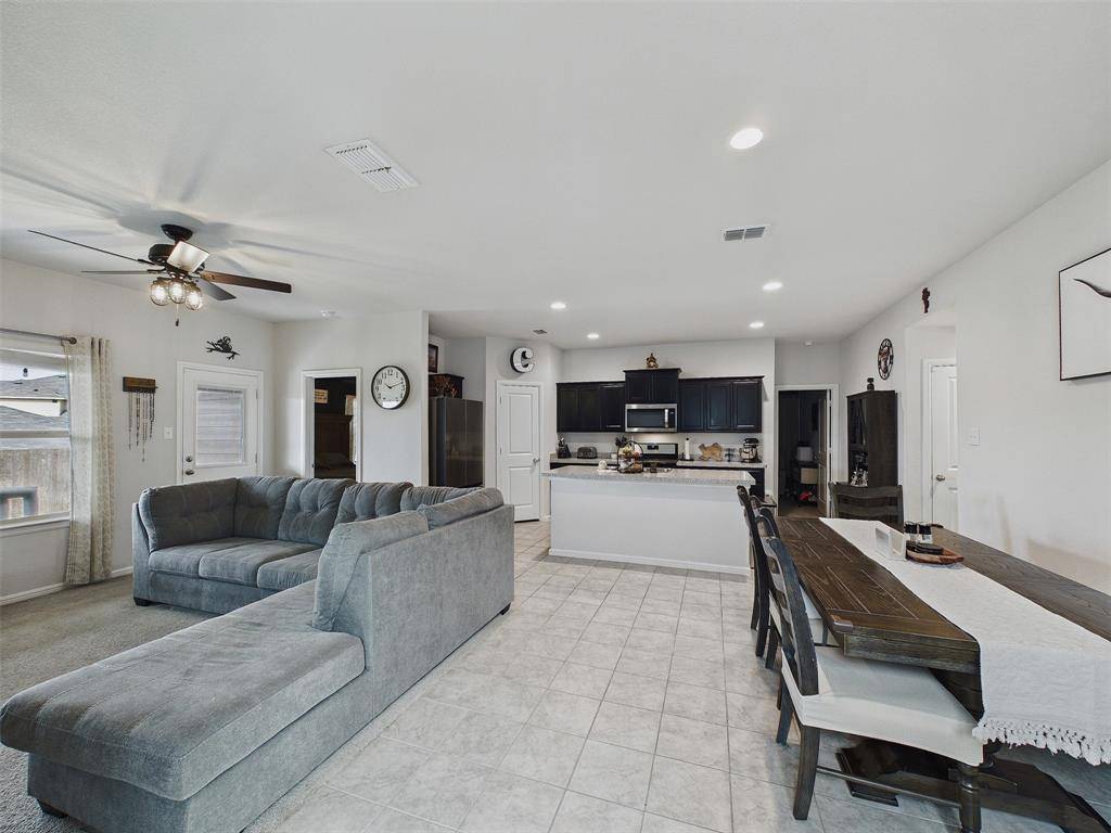 16705 Porterfield Lane, Justin, TX 76247