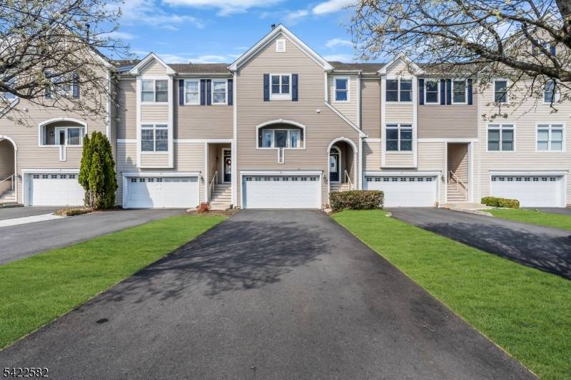 70 Bertrand Island Rd, Mount Arlington Boro, NJ 07856