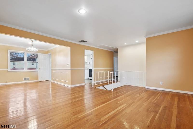 14 Mellon Ave, West Orange Twp., NJ 07052