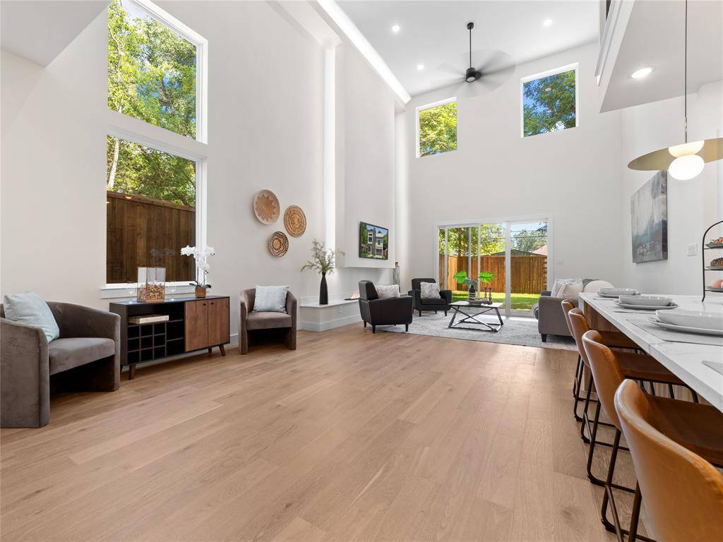 416 Mount Auburn Avenue, Dallas, TX 75223