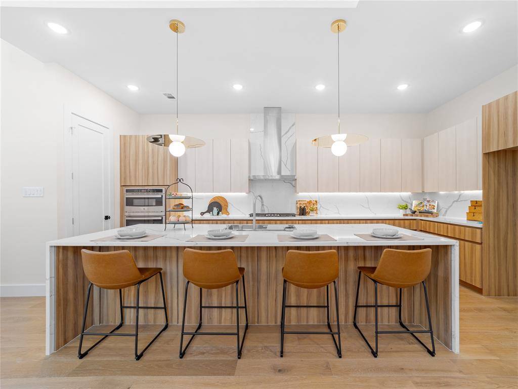 416 Mount Auburn Avenue, Dallas, TX 75223