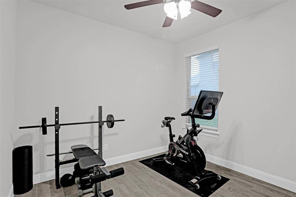 11245 Canyon Mine Drive, Aubrey, TX 76227