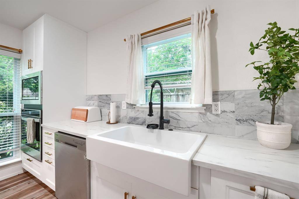 1837 Paxton Drive, Carrollton, TX 75007