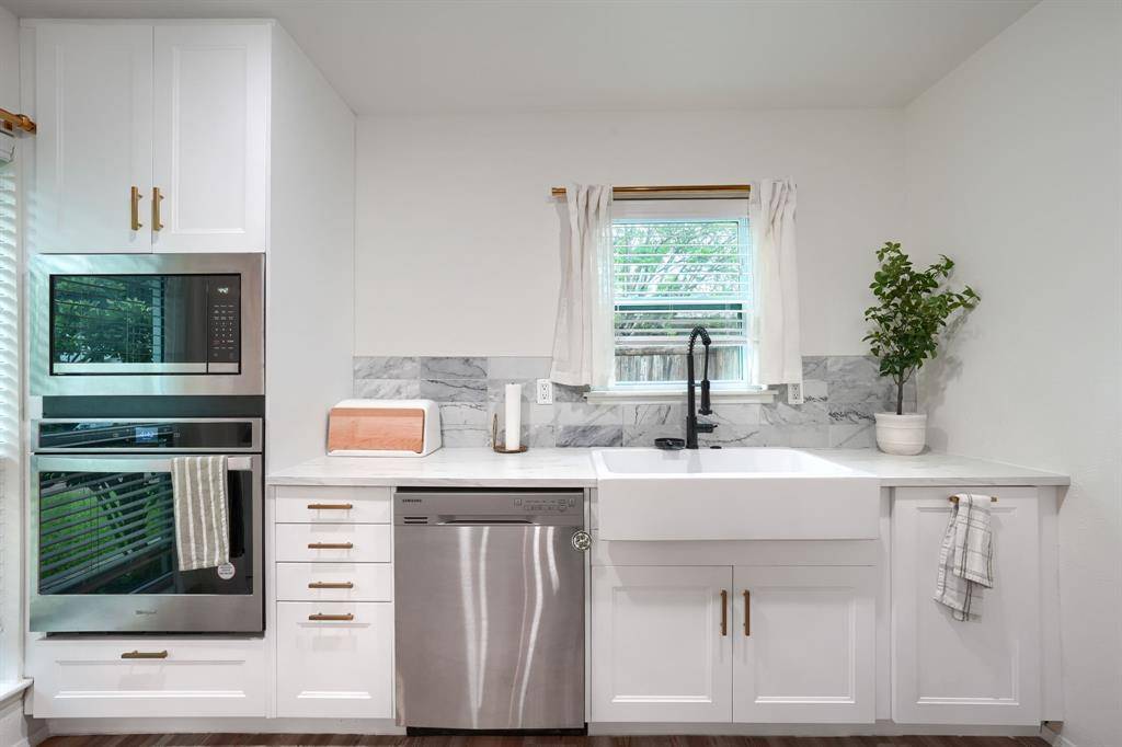 1837 Paxton Drive, Carrollton, TX 75007