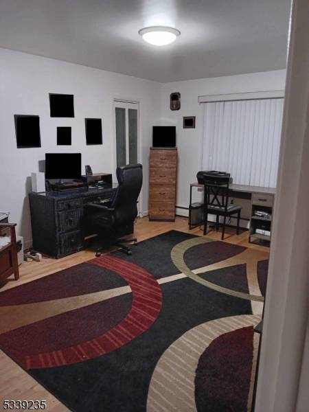 545 Mola Blvd, Elmwood Park Boro, NJ 07407