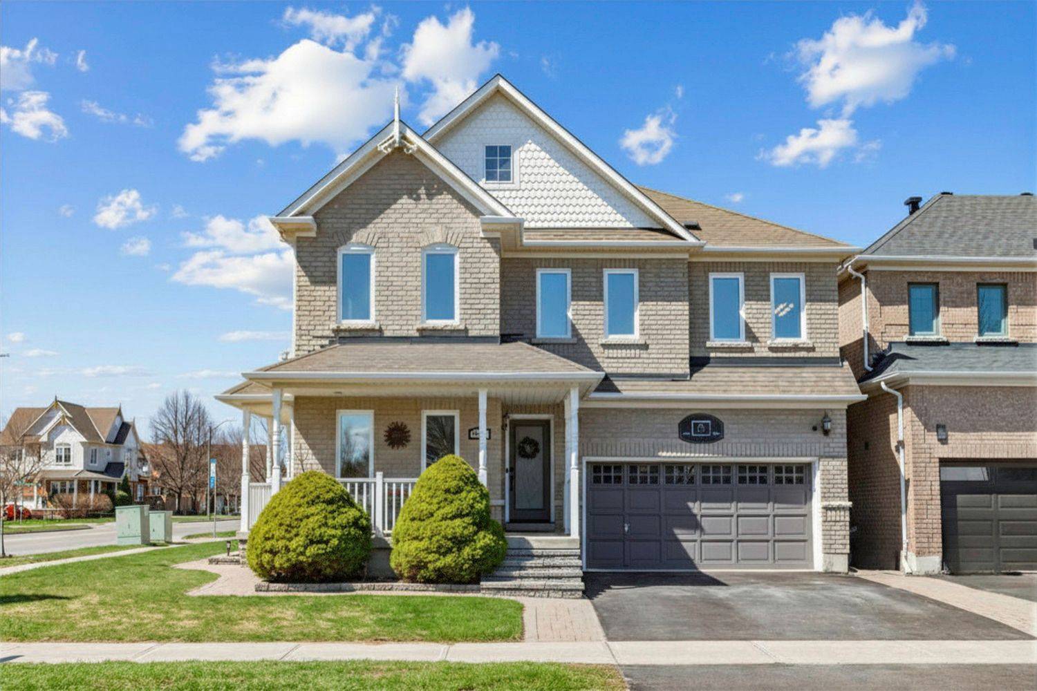 341 Kirkvalley CRES, Aurora, ON L4G 7S1