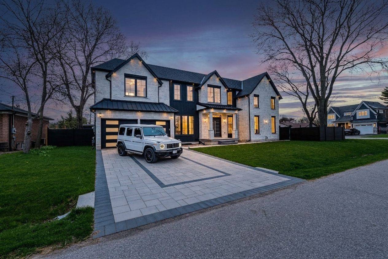 1404 Waverly AVE SW, Oakville, ON L6L 2S3