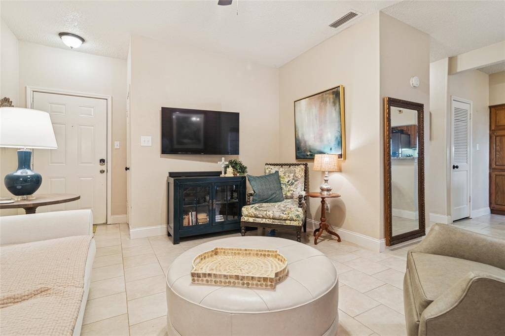 2106 Amesbury Drive #122, Arlington, TX 76011