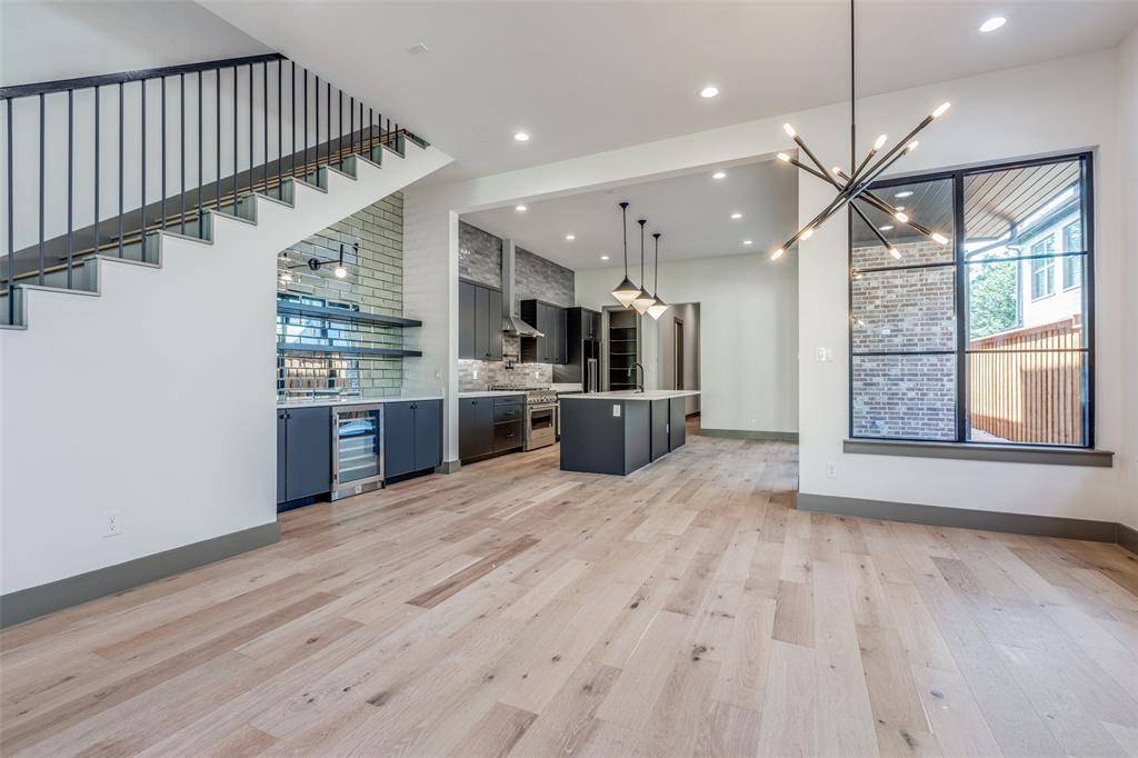 3716 W Beverly Drive, Dallas, TX 75209