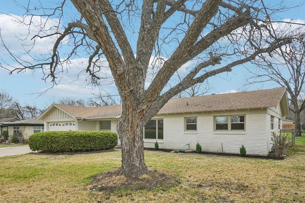 5905 Walraven Circle, Fort Worth, TX 76133