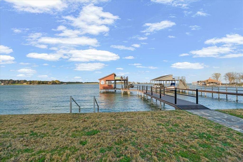 1173 The Shores Drive, Corsicana, TX 75109