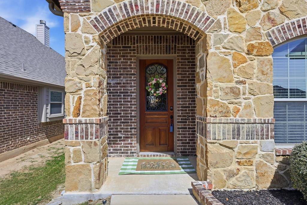 1029 Albany Drive, Fort Worth, TX 76131