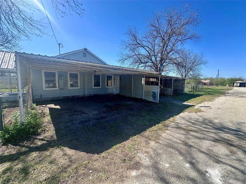 302 W Ripley Street, Coleman, TX 76834