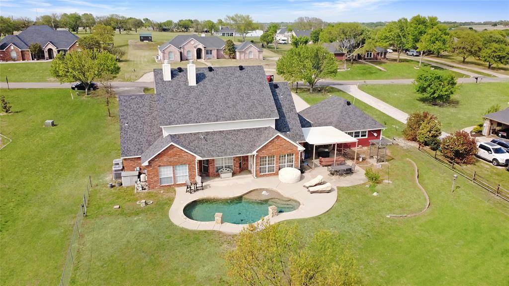 47 Preakness Place Road, Van Alstyne, TX 75495