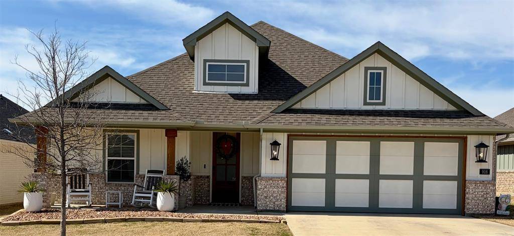 916 Rodgers Avenue, Godley, TX 76044