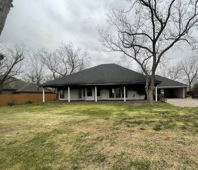 9302 S Longwood Drive, Granbury, TX 76049