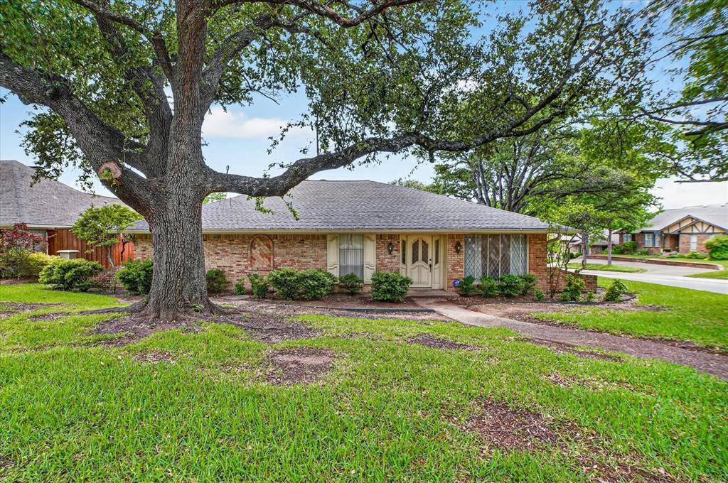 6804 Kenwhite Drive, Dallas, TX 75231