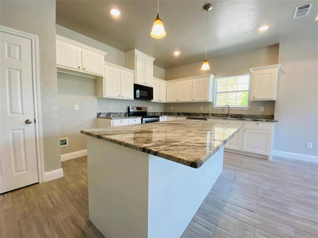 4102 Gordon Street, Greenville, TX 75401