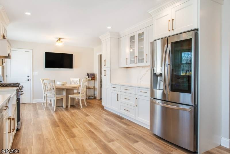 15 Green Meadows Rd, Fairfield Twp., NJ 07004