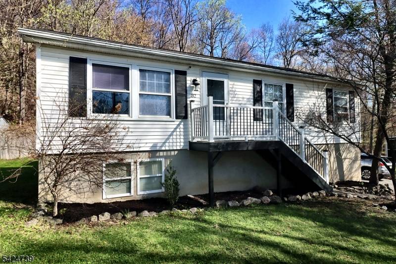 32 Panorama Dr, Vernon Twp., NJ 07461