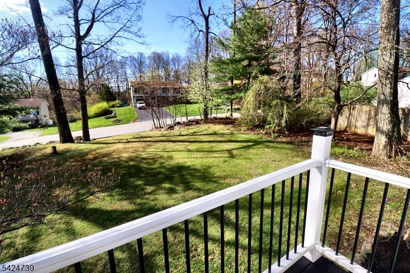 32 Panorama Dr, Vernon Twp., NJ 07461