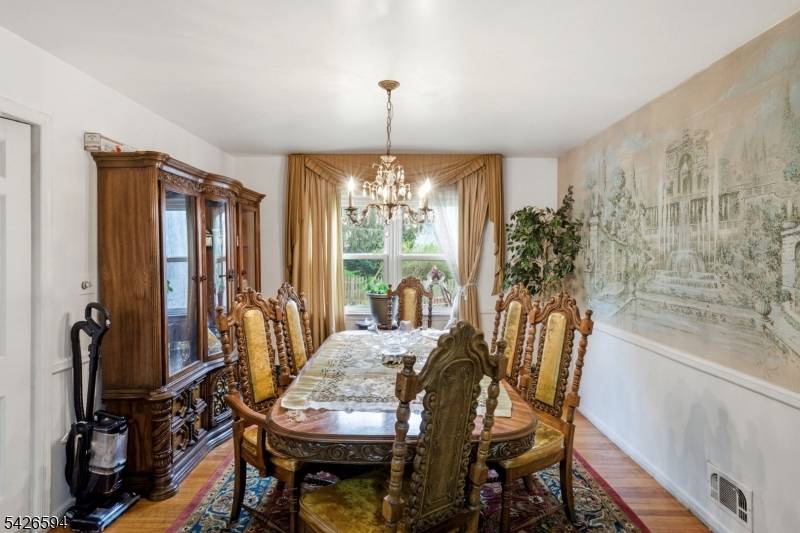 14 Hepworth Pl, West Orange Twp., NJ 07052