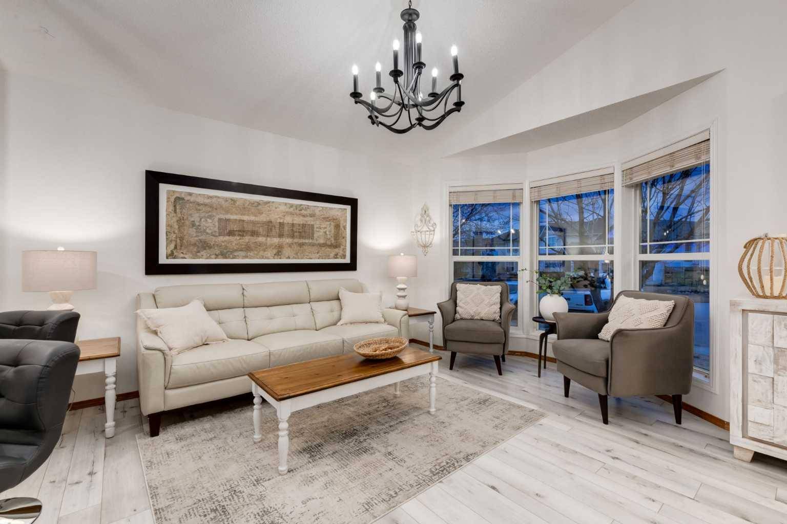 117 CRAMOND CRES SE, Calgary, AB T3M 1B8